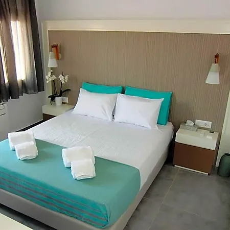 Hotel Platia 3*