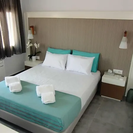 Hotel Platia Fira (Santorini)