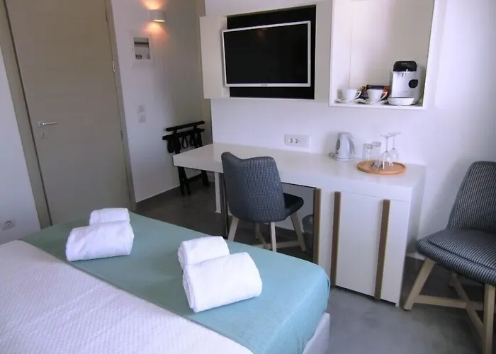 Platia 3* Fira (Santorini)