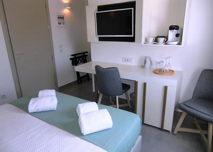 Hotel Platia Fira (Santorini)