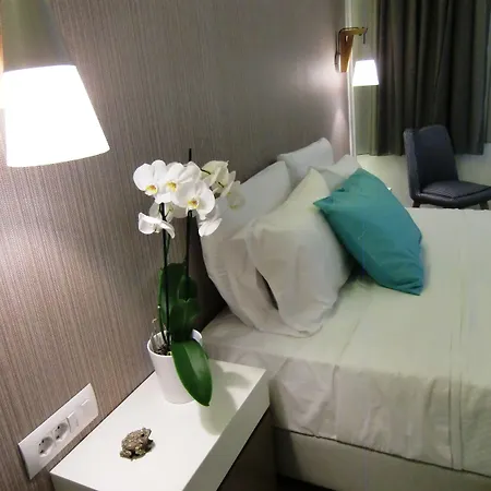 Platia 호텔 산토리니